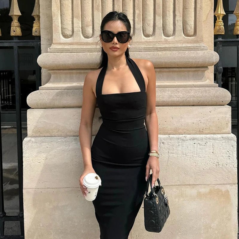 Yasmin figursyet maxikjole med halterneck