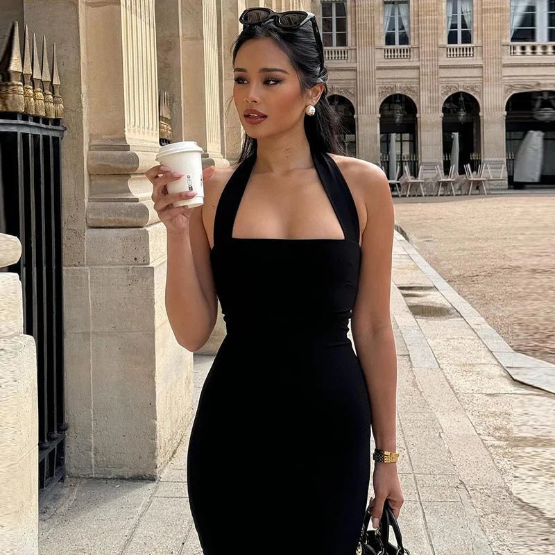 Yasmin figursyet maxikjole med halterneck