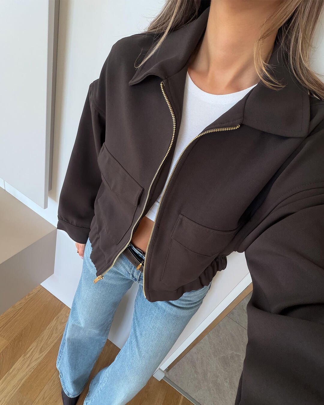 Zoey jakke med lynlås og lommer