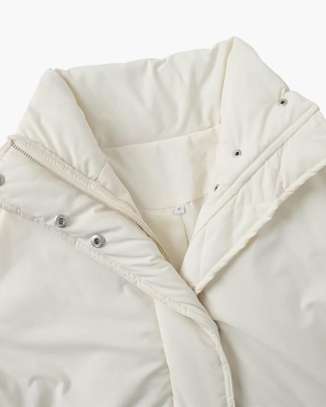 Oda Stand-Collar Padded Coat in ivory – detail